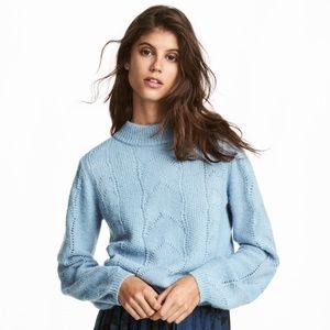 H&M BLUE SWEATER